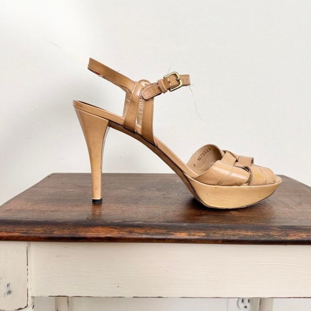 Vintage Stuart Weitzman Tan Patent Leather size 10 nude stiletto cutout peeptoe